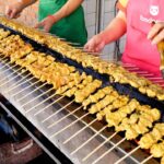 굽는 족족 완판! 40년 역사의 돼지고기 꼬치 만드는 모든 과정! / 무사테 / Grilled Pork Skewers / Mooping | Thailand street food