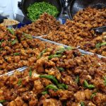 견과류 듬뿍! 매콤 고추 닭강정 / plenty of nuts! spicy chili chicken – korean street food