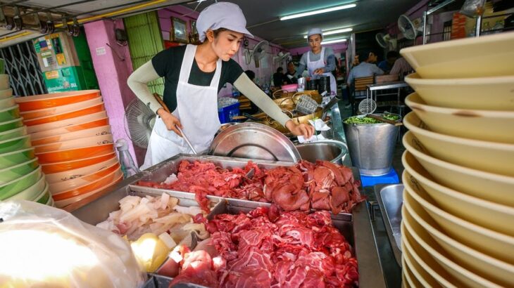 Best Bangkok Street Food – Thai BRAISED BEEF Paradise! ร้านเนื้อตุ๋นท่าน้ำสาธุประดิษฐ์