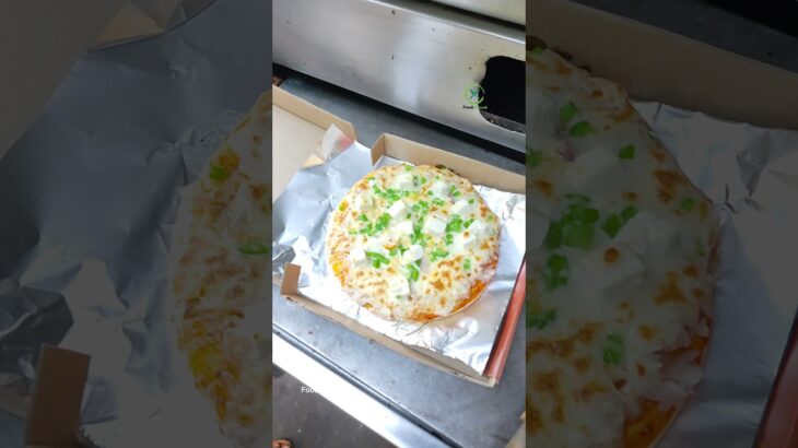 Green Wala Pizza 🤩🤩 #shorts #streetfood