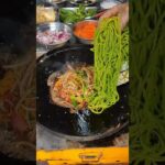 Asian street food 炒面