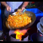 Insane Chinese Cooking Skills | Amazingly Delicious Street Food in India