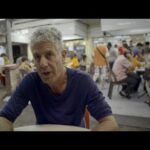 Anthony Bourdain beats jetlag with noodles (Anthony Bourdain Parts Unknown)