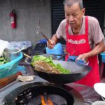 Great Grandpa Cooking Skills! $0.3 Noodle & Fried Pork Egg Rice – Thailand Street Food